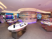 榮耀第1001家線下店亮出騷操作 新玩法成逆勢(shì)奇招