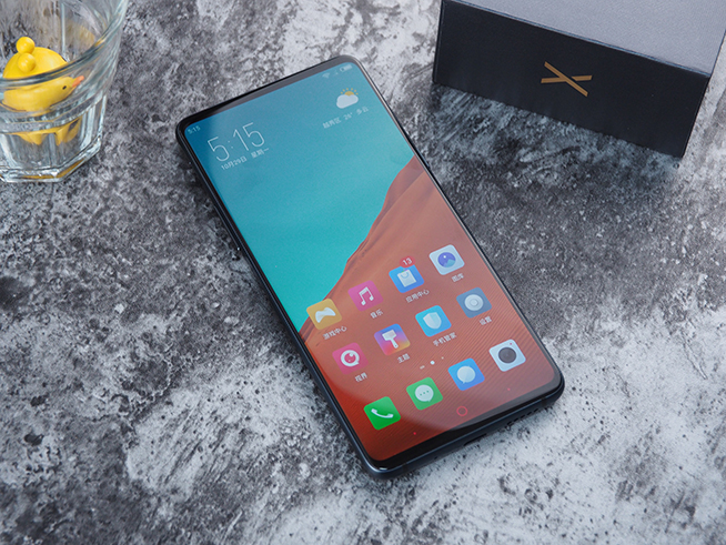 努比亞X上手體驗(yàn)：旗艦雙攝雙指紋，實(shí)用超大雙屏幕