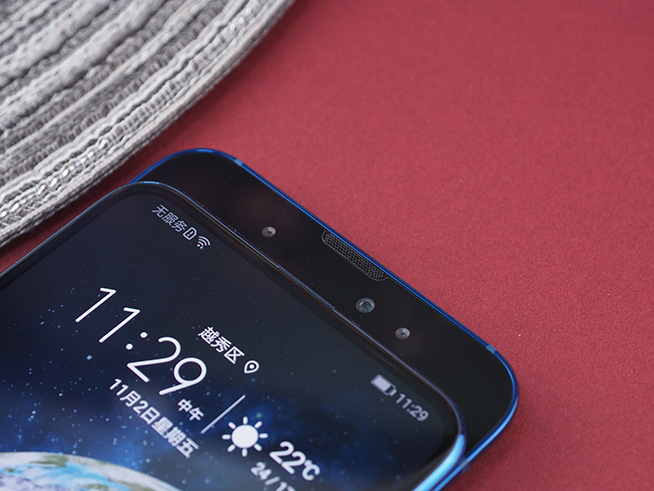 榮耀Magic2開箱體驗：屏內指紋超廣角三攝 還有停不下的滑屏