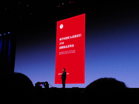 向中國設(shè)計出發(fā)：錘子發(fā)布智能加濕器、智能音箱、旅行箱，還有小彩蛋