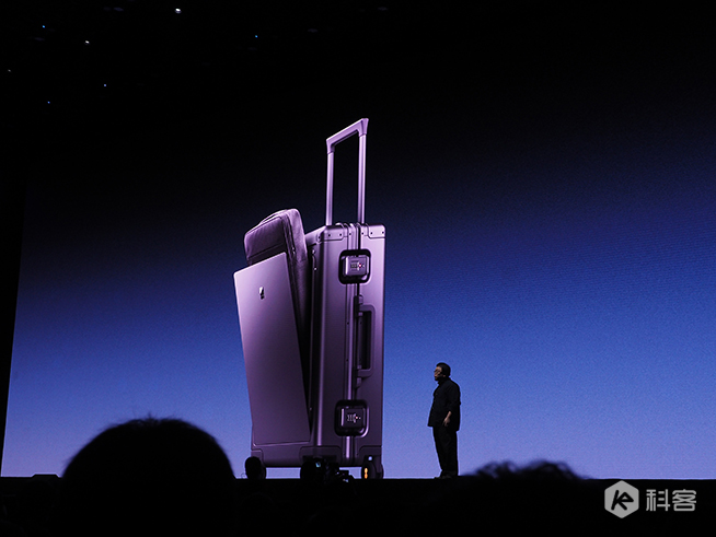 向中國設(shè)計(jì)出發(fā)：錘子發(fā)布智能加濕器、智能音箱、旅行箱，還有小彩蛋