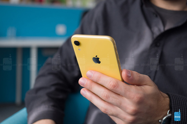 外媒評年度最佳續(xù)航旗艦：華為Mate 20怪獸級續(xù)航力壓群雄