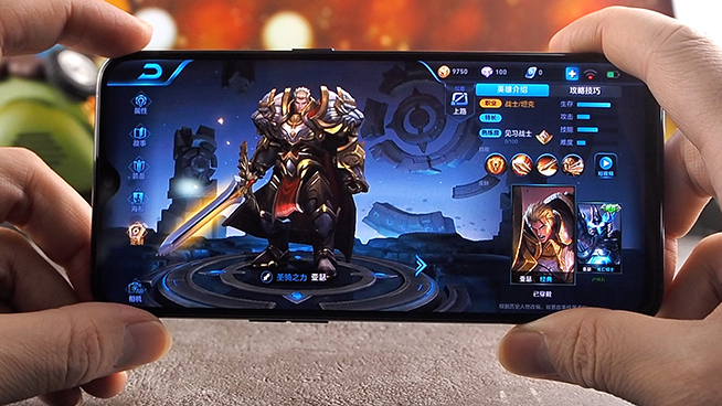 實(shí)測(cè)OPPO R17 Pro玩《王者榮耀》AR相機(jī)：妲己姐姐能和你合影了