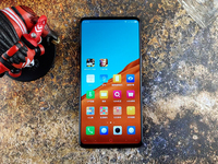 雙屏無(wú)須掩蓋！努比亞X低調(diào)秀出雙屏幕的正確方法