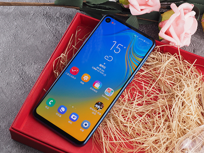 國(guó)產(chǎn)品牌引領(lǐng)潮流 今年智能手機(jī)可期待的各種新技術(shù)