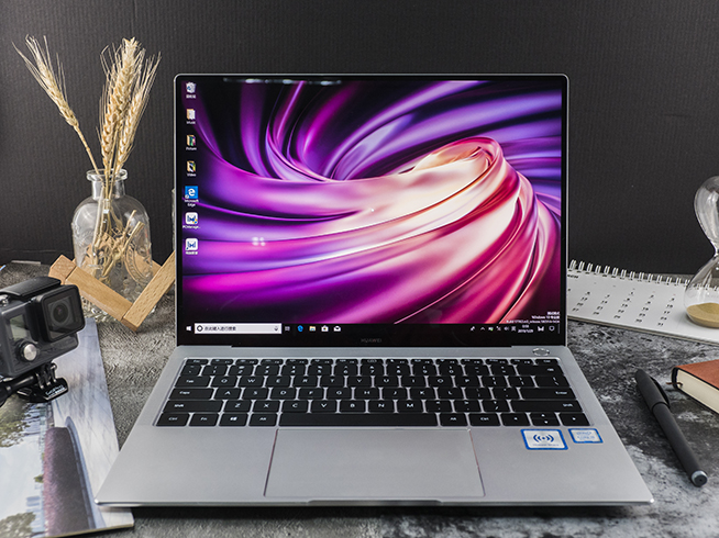 華為MateBook X Pro開箱：13英寸機(jī)身配14英寸全面屏