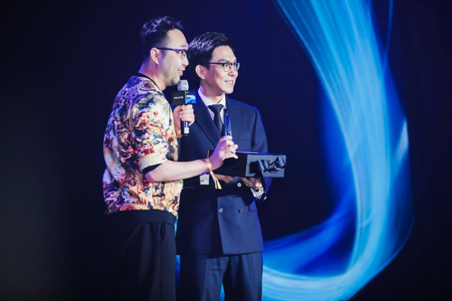 悅刻RELX推出新品阿爾法：自主研發(fā)萃釋技術(shù)升級用戶體驗