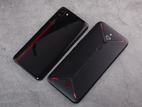 紅魔3對比聯(lián)想Z6 Pro：90FPS屏幕刷新率吃雞真有區(qū)別嗎？