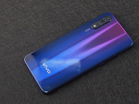 新一代高性價(jià)比水桶機(jī) 4800萬像素AI三攝vivo Z5開箱體驗(yàn)