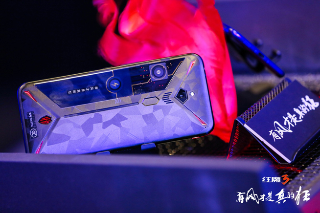 蟬聯(lián)京東金機(jī)獎 紅魔3成國內(nèi)權(quán)威榜單獎項四冠王