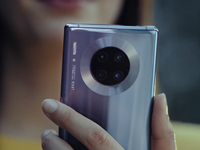 華為Mate30 Pro再迎重磅更新：新增超高清夜攝 暗光拍攝無(wú)壓力