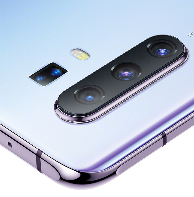 劉雯代言國際范十足 vivo X30系列藍(lán)橘雙配色吸睛