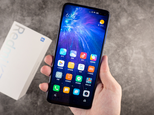 Redmi K30上手玩：120Hz流速屏僅千元 語音字幕很實(shí)用