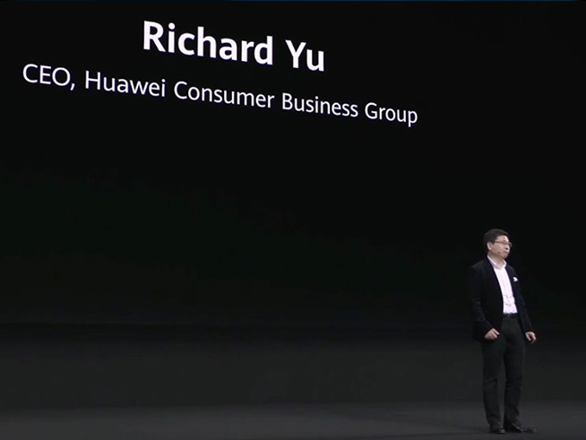 華為P40系列三款5G新機(jī)齊發(fā)！5攝100倍雙目變焦技驚四座