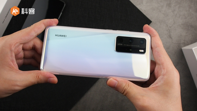 華為P40系列上手體驗(yàn)：四曲滿溢屏設(shè)計超贊 夜拍有它就夠了！