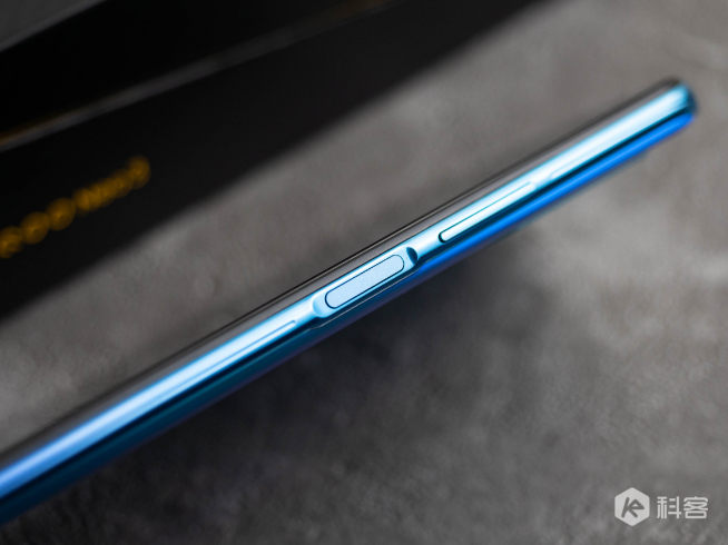 iQOO Neo3圖賞：驍龍865+144Hz高刷新率屏 再次定義真香機(jī)