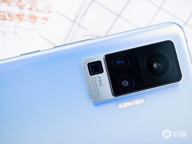 vivo X50 Pro上手體驗(yàn)：手抖救星微云臺(tái)！5G輕薄高顏值