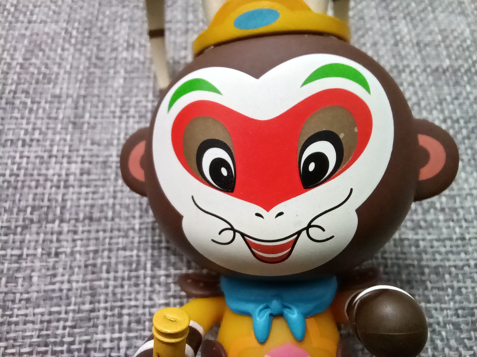 2000元內(nèi)屏占比新高!榮耀X20 SE評測:潮酷又實用