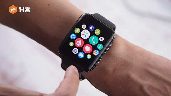 OPPO Watch 2上手：從來沒有過的流暢快感！首創(chuàng)雙擎混動(dòng)長(zhǎng)續(xù)航