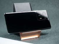 小米MIX 4上手體驗(yàn)：屏下攝像頭干掉挖孔！全球首發(fā)驍龍888+