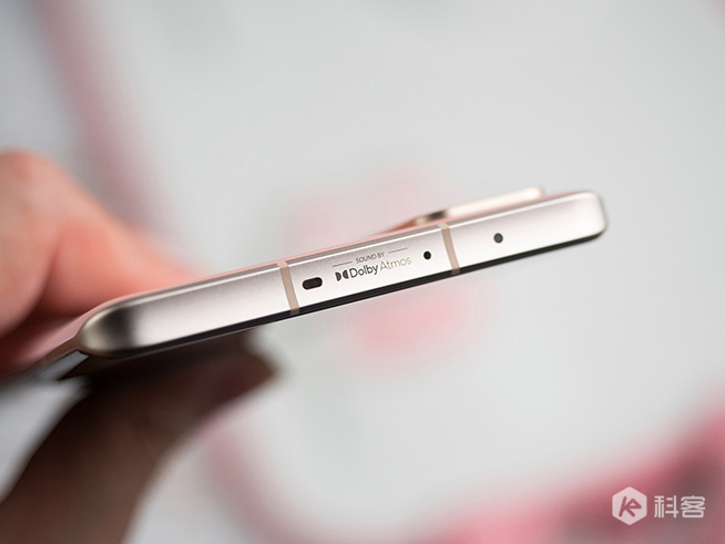 小米Civi怦怦粉開箱圖賞：輕薄自拍巔峰，怦然心動