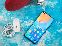 榮耀Play5 活力版上手體驗(yàn)：超窄黑邊高屏占比！66W超級(jí)快充瞬間回滿