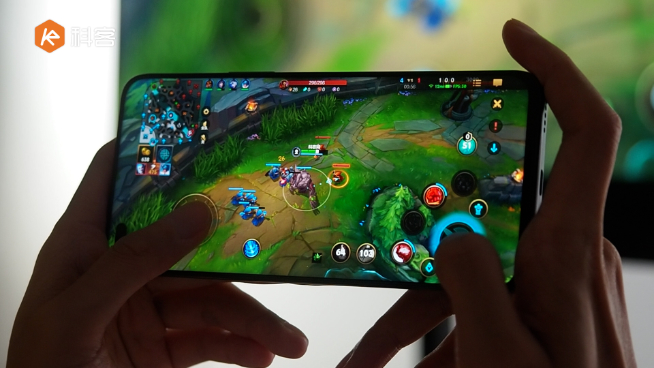 榮耀智慧屏X2 65英寸上手體驗：無廣告秒開機！畫音出眾雙十一2699元