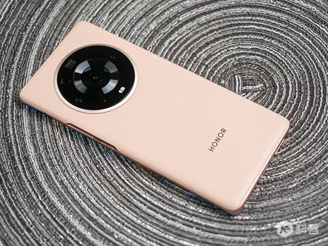 榮耀雙11榮耀滿載,復(fù)盤現(xiàn)象級的超級反彈