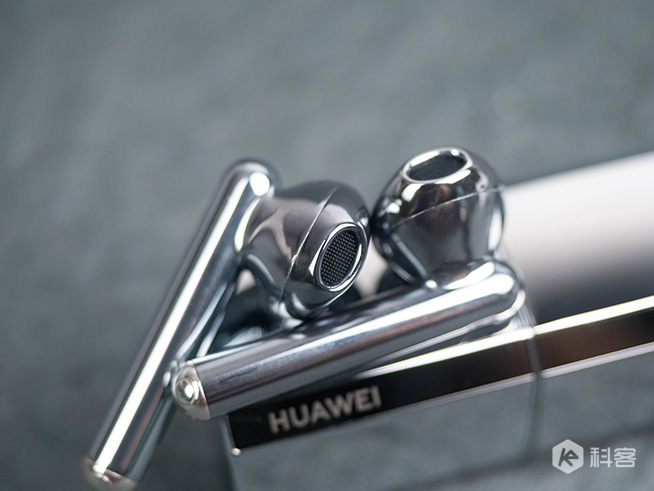 不太華為的驚喜，華為“口紅耳機(jī)”顏值與功能雙優(yōu)