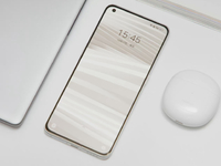 真我GT2 Pro挑戰(zhàn)直屏天花板：五項全能+2K無級變幀 業(yè)內(nèi)直屏獨(dú)一檔