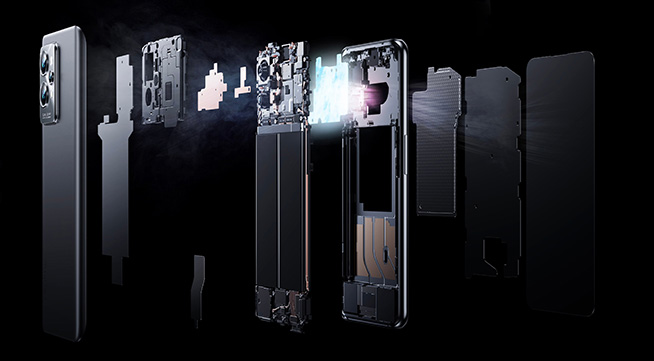 好評(píng)豈止于“紙”！真我GT2系列玻璃版也火了：復(fù)刻金屬質(zhì)感