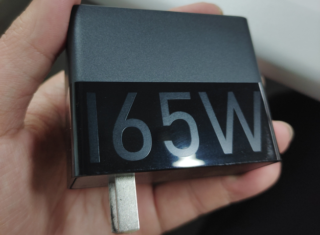 紅魔7系列定檔2月17日發(fā)布:首款驍龍8游戲手機!紅魔姬Mora出道