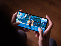 Redmi K50/K50 Pro上手：又香又狠！天璣8100把門(mén)焊死