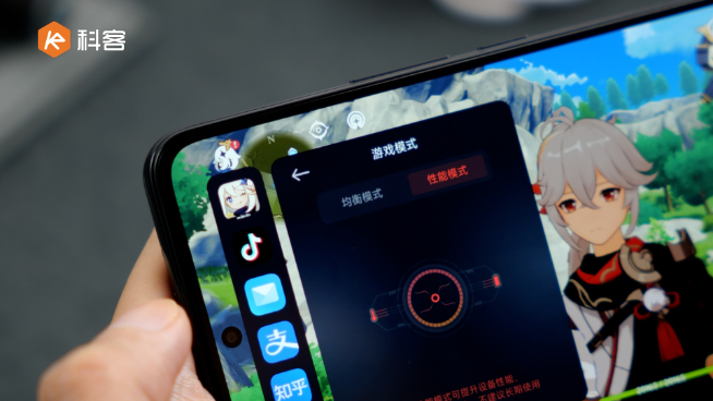Redmi K50至尊版上手體驗：到底至尊在哪？2999元起繼續(xù)焊門！