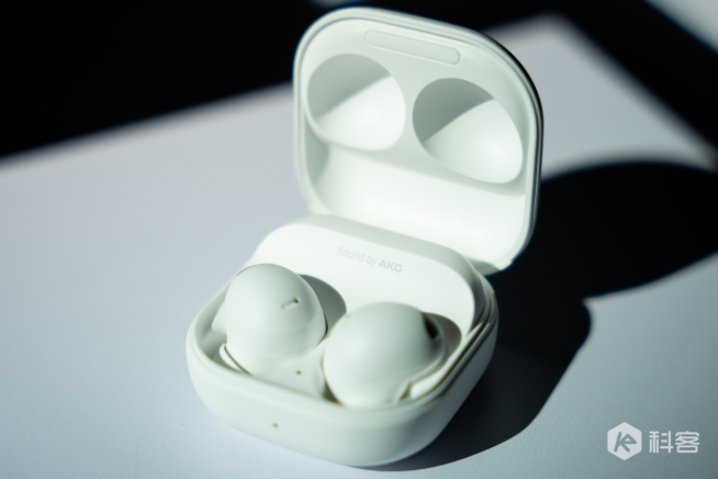 細(xì)節(jié)升級(jí)更輕盈！三星Galaxy Z Fold4/Flip4現(xiàn)場(chǎng)上手