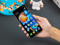 Redmi Note 12 Pro+上手：首發(fā)2億主攝！雙11內(nèi)卷開(kāi)始