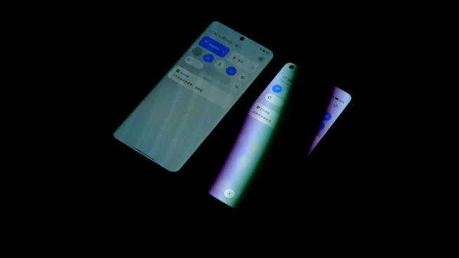 真我10 Pro+上手體驗(yàn)：2160Hz超高頻調(diào)光！跟頻閃說再見？