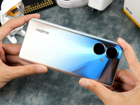 狙擊Redmi千元機(jī)火拼！真我10系列首銷全渠道銷量突破20萬臺(tái)