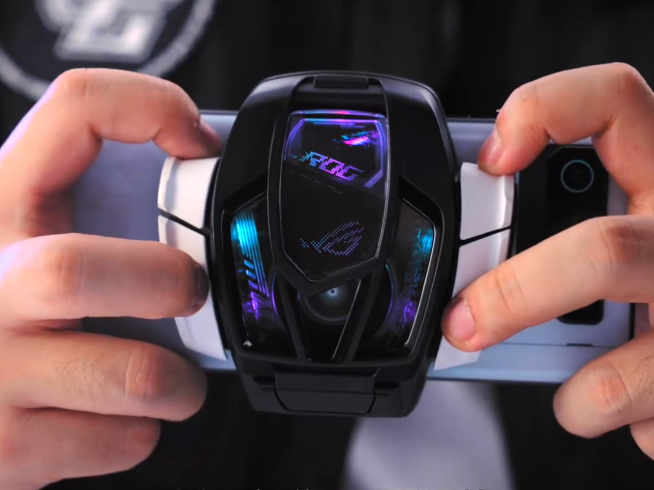 ROG 7游戲手機(jī)發(fā)布：重鑄游戲手機(jī)榮光！4499元起性能釋放拉滿