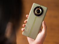 真我11 Pro+體驗(yàn)評(píng)測(cè)：1999元用上雙長(zhǎng)焦？2億像素主攝一頂三！