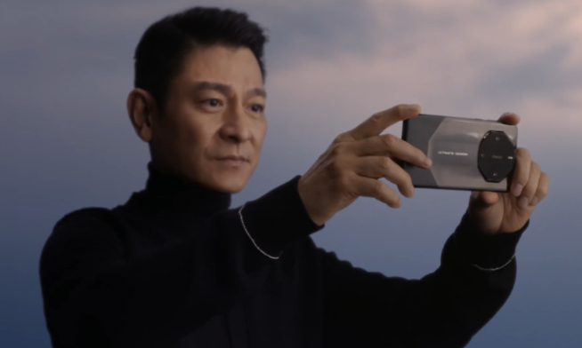 華為Mate 60 RS 非凡大師駕到！預約輕松破百萬，溢價2萬起？