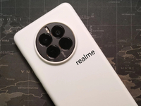 真我GT5 Pro光預(yù)熱不定檔：要做同檔最強？拿主攝去當(dāng)潛望式長焦