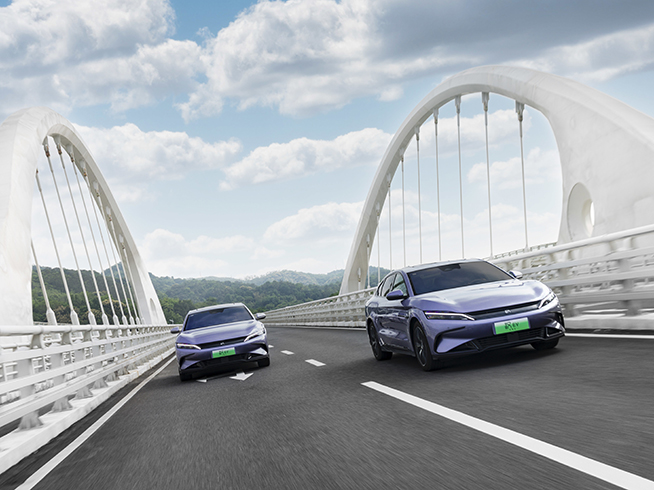 見證新能源汽車的速度與激情！國(guó)內(nèi)燃油車正在成為少數(shù)派