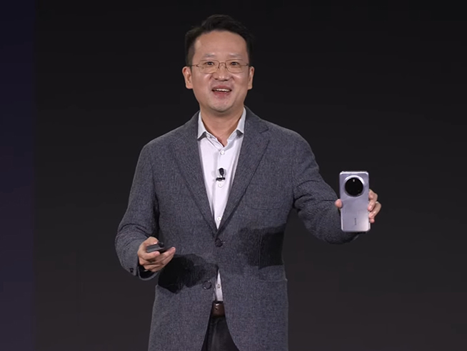 高通發(fā)布驍龍8至尊版！小米15榮耀Magic7現(xiàn)場爭寵，新澎湃內核