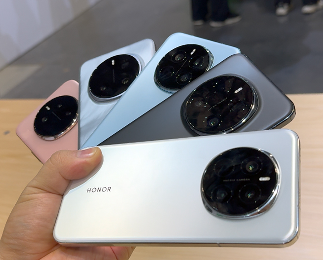 價(jià)格比友商厚道？榮耀Magic7系列初體驗(yàn)，保時(shí)捷設(shè)計(jì)版下月見