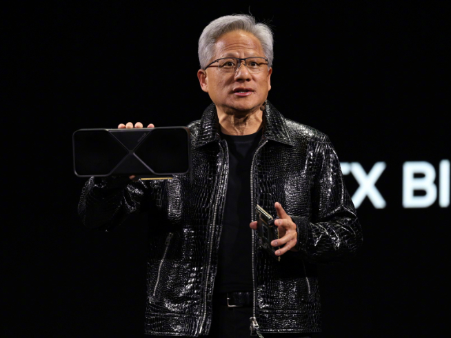 國(guó)行特供RTX 5090D售價(jià)16499元起！全球最強(qiáng)顯卡強(qiáng)勢(shì)登場(chǎng)