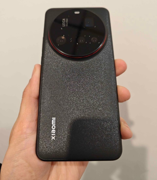 雙Ultra蓄勢待發(fā)！小米15 Ultra+小米SU7 Ultra月底見