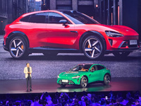 小米硬核新品秀：YU7對標(biāo)特斯拉，15S Pro玄戒O1比肩蘋果