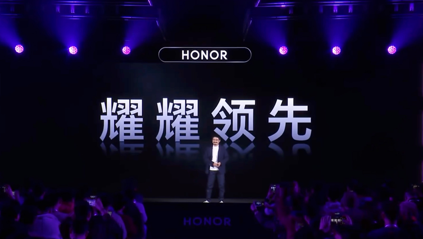 榮耀Magic8系列主攝近拍發(fā)虛后續(xù)：提出問題反遭惡意投訴，用戶心寒