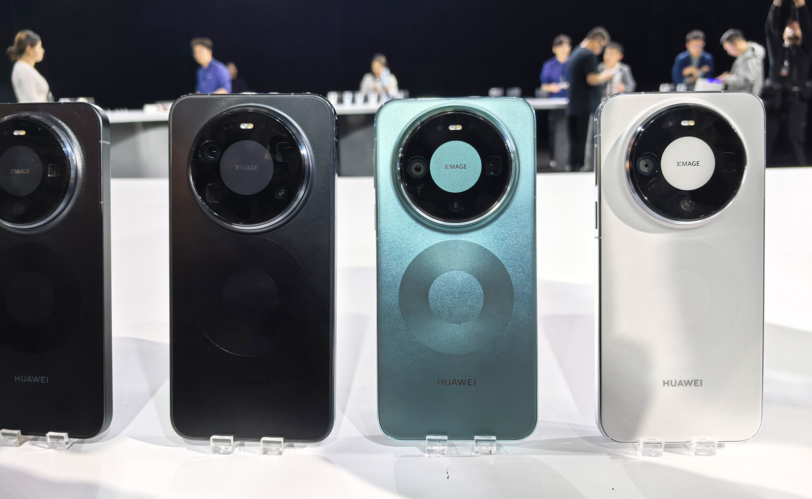 華為Mate 80系列4699元起！性能顯著提升，價(jià)格更有誠(chéng)意